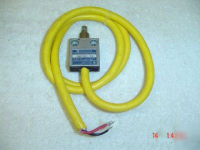 New telemecanique rb denison mini switch MS09S01-02 