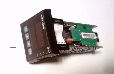 New watlow 93AA1DA temperature controller /used/reman ?