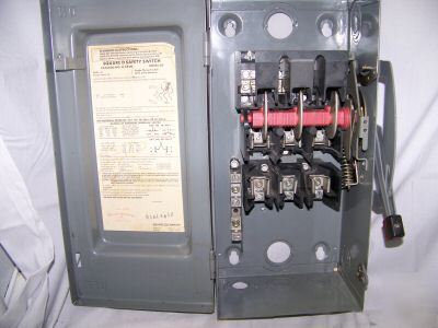 Square d safety switch disconnect H322N 60 amp 240 v