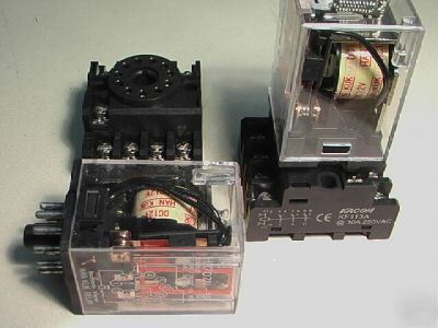12 volt dc relay with mounting socket 3 contacts