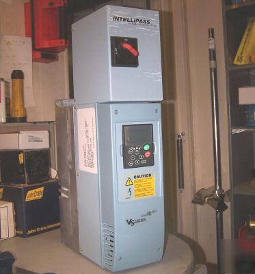 Eaton johnson controls 15 hp ac vfd drive bypass 480 v 