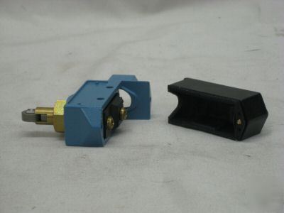 Honeywell limit switch BZE6-2RQ8 04M8415