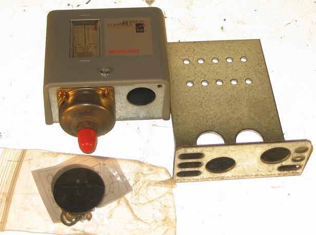 Johnson controls P170AB-12C microset pressure control