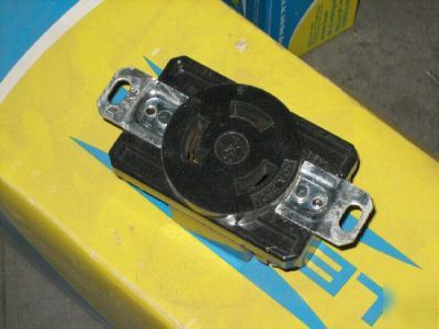 Leviton 3330 non nema 30A 125/250V locking receptacle