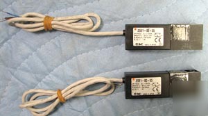 2 smc ZSE1-00-55 electronic pressure switch for vacuum