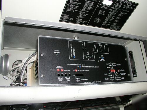 * * * varian 947D helium leak detector * * * vacuum