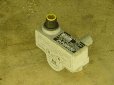 Namco cylindicator EE210-20444 EE21020444 dc