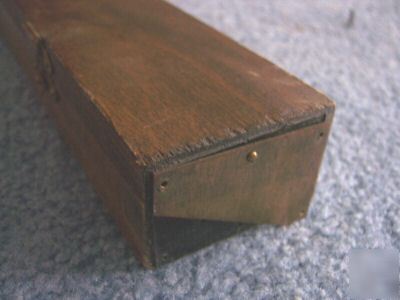 15 huetest color vision tester farnsworth-munsell ?