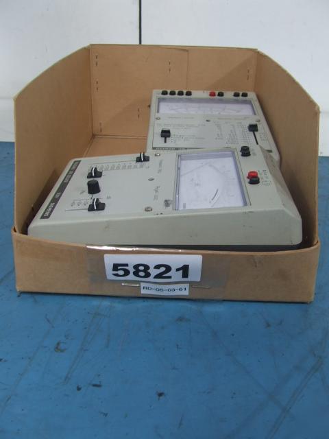 Siemens D2099 level meter w/ W2099 level oscillator
