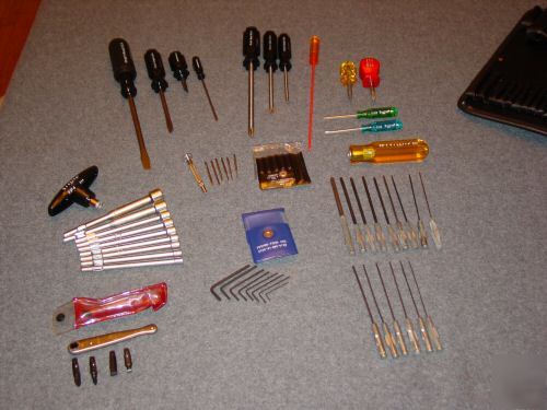 Radio and computer field maintenance kit
