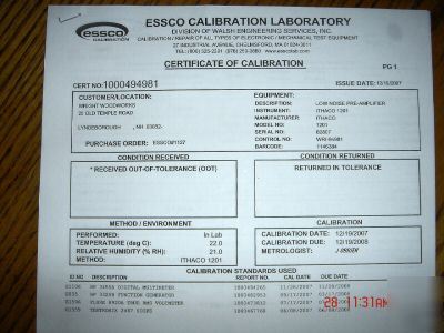 Ithaco 1201 low noise pre-amplifier with manual