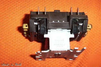New honeywell 8243 b 1013 contactor 48 a 8243B1013