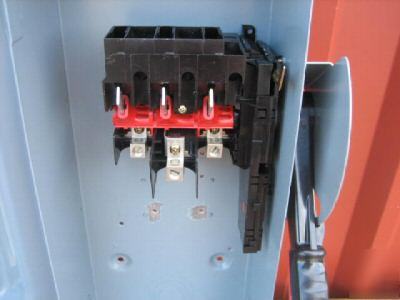 Square d HU363 safety switch 100AMP disconnect 100A F05