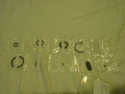 New nonmetallic kit pn 389-2128 bin 