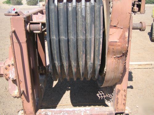 Bull wheel tensioners quantity of 2 electrical cable 