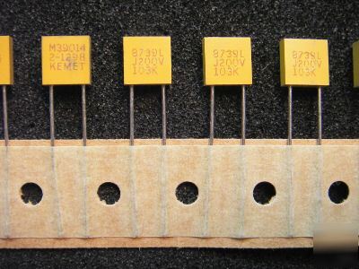 10000PF mil-spec ceramic capacitor, M39014/02-1298,200V