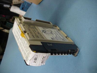 New nnb omron sysmac plc module CQM1-OC221