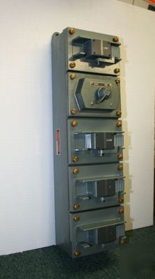 Explosion proof crouse hinds / allen bradley controls 