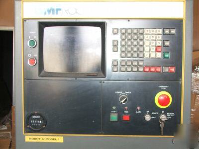 Like new robot by fanuc a model a-1 w/controller 