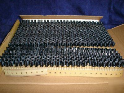 New 1000 220UF 25V radial capacitors 