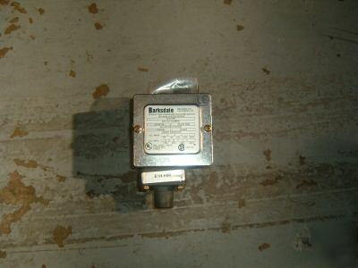 New barksdale pressure switch E1H-H90 