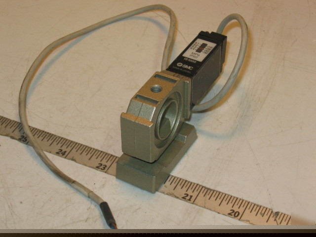 New smc pressure switch & bracket IS1000