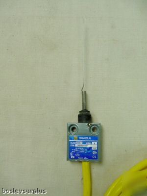 Square d 9007-MS05S0300 miniature limit switch