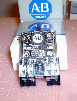 Allen bradley ab 800M-xas contact blocks lot of 8