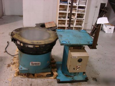 Syntron vibratory bowl parts feeder w/ variable speed