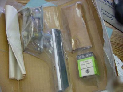 New allen-bradley 1494F-L4 door hardware kit, <